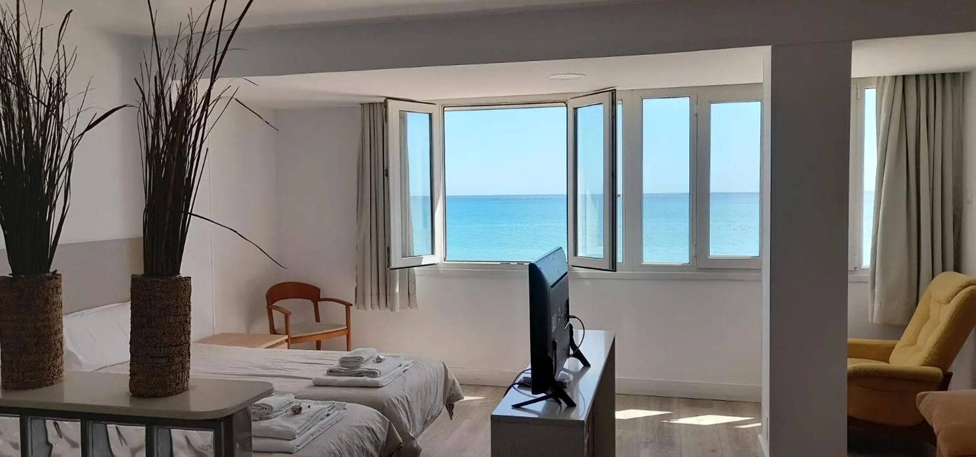 Carihuela Beach Apartamentos Torremolinos