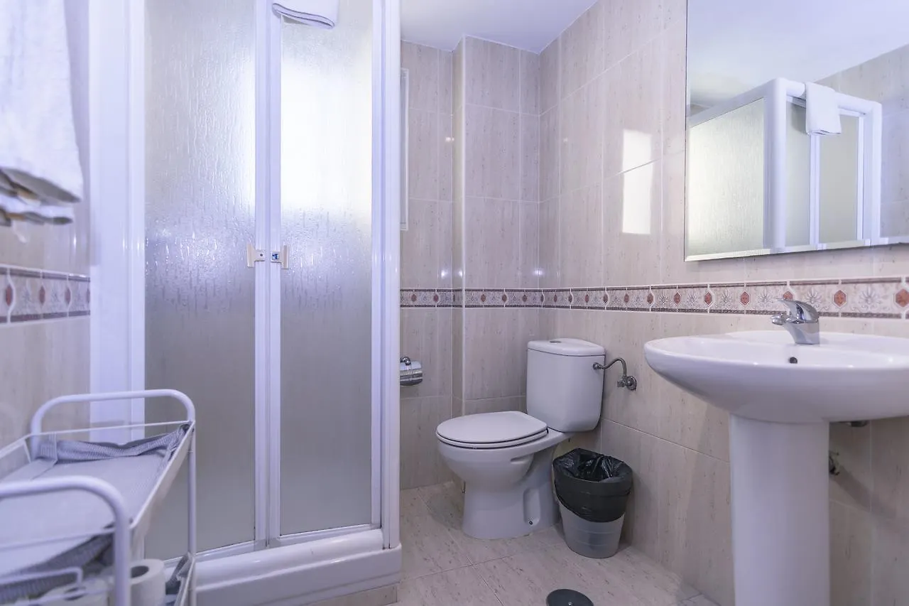 Carihuela Beach Apartamentos Torremolinos España