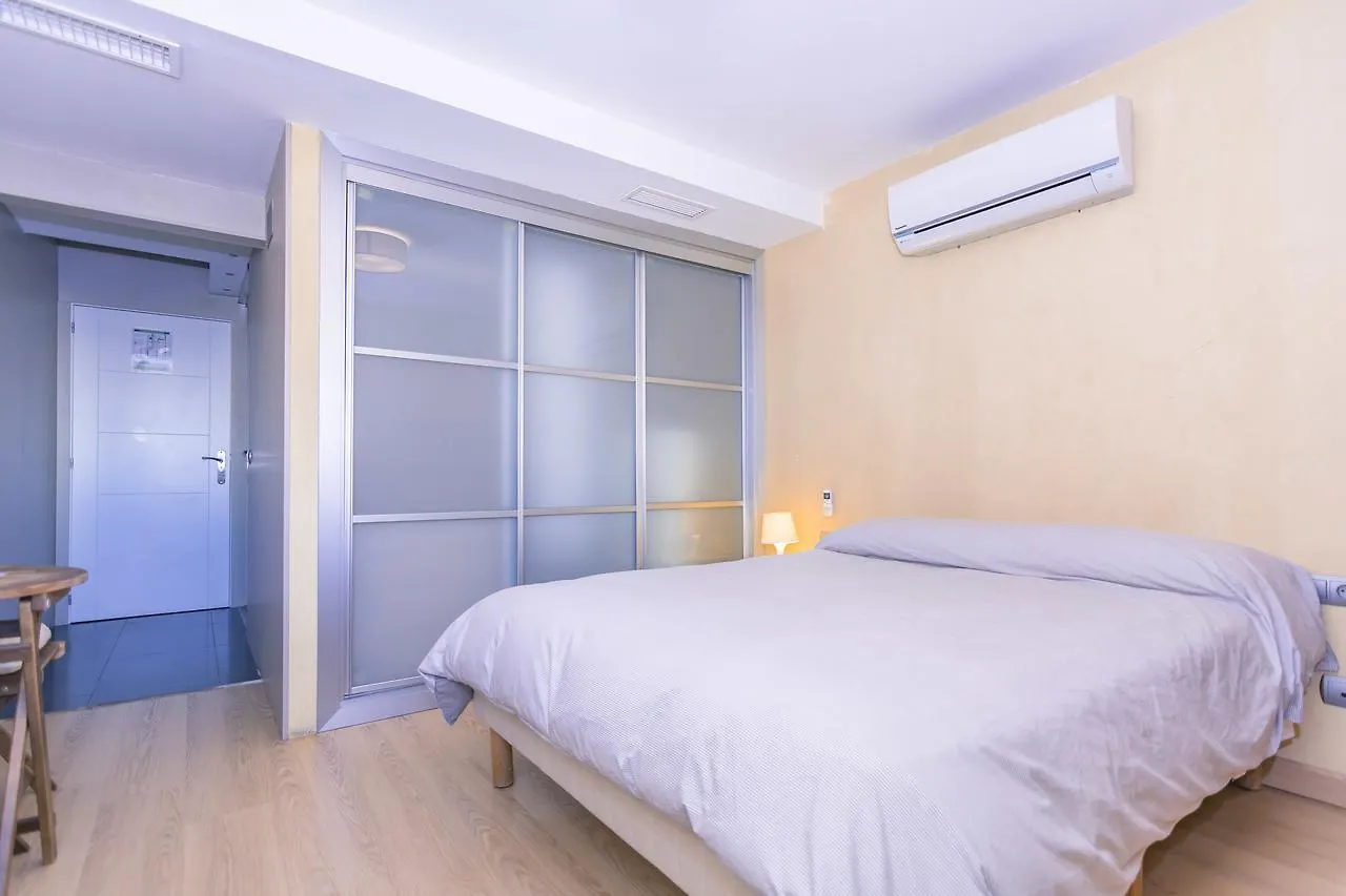 Carihuela Beach Apartamentos Torremolinos 0*,